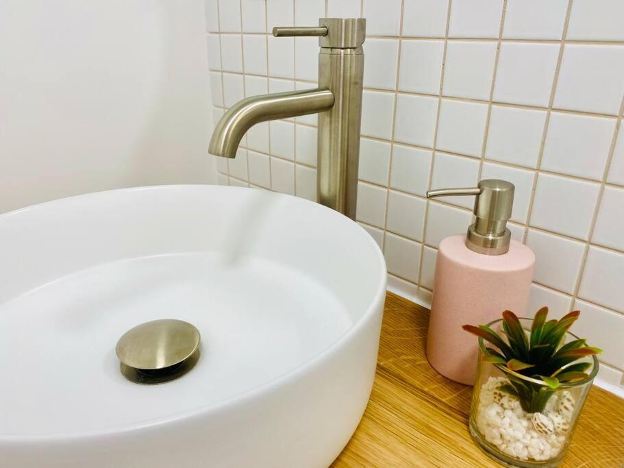 Apartment Peachy - *